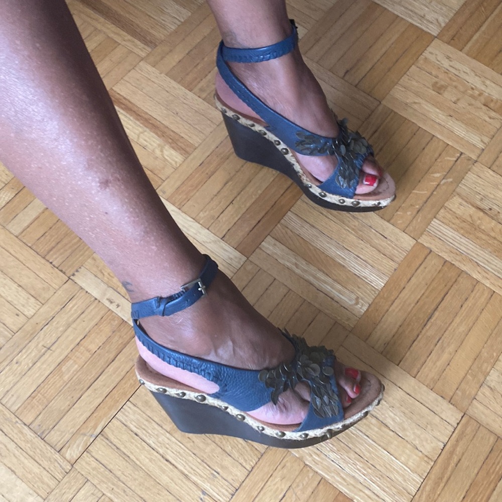 Embellished wedges